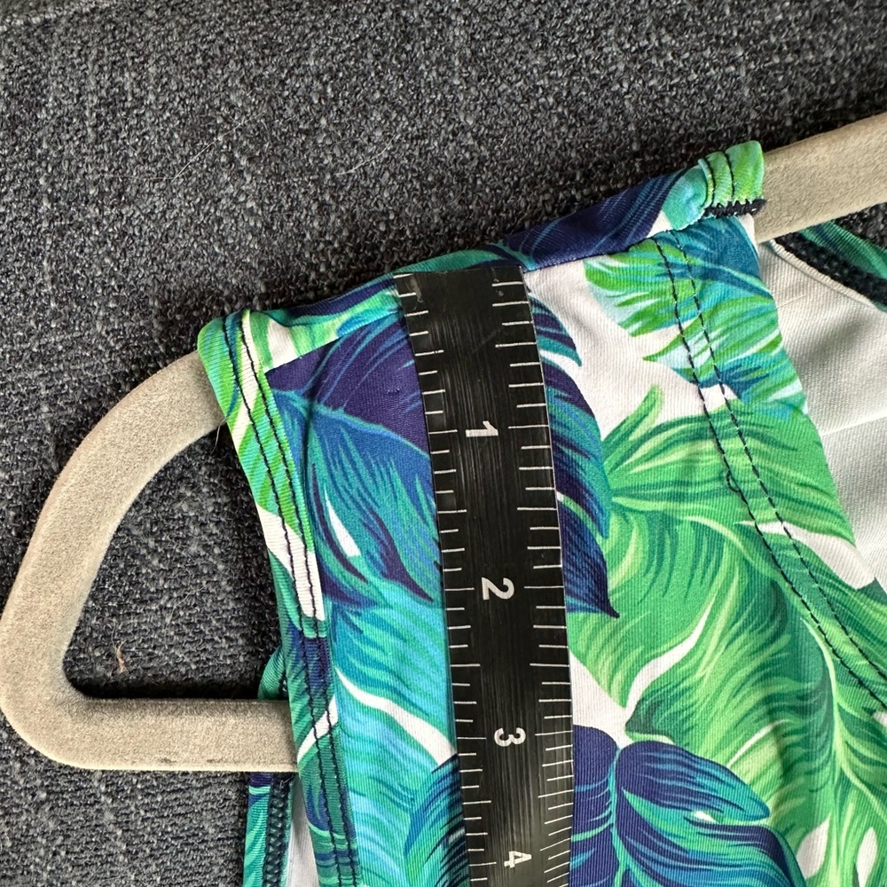 NWOT BEAUTIFULLY COLORED DRESS! - Picture 14 of 17